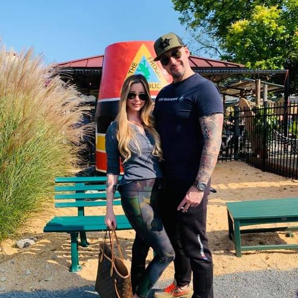 Meet your Posher, Edward - Picture 1 of 1